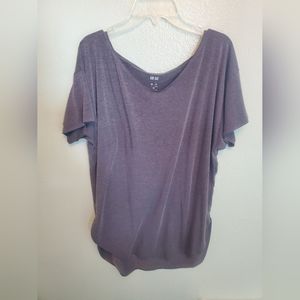 Uniqlo Airism Charcoal Seamless Scoopneck Tee